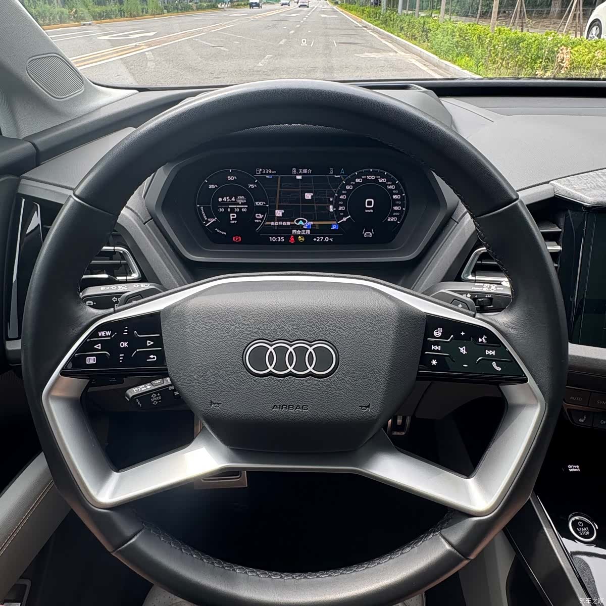 Audi Q5 e-tron, 2022 26