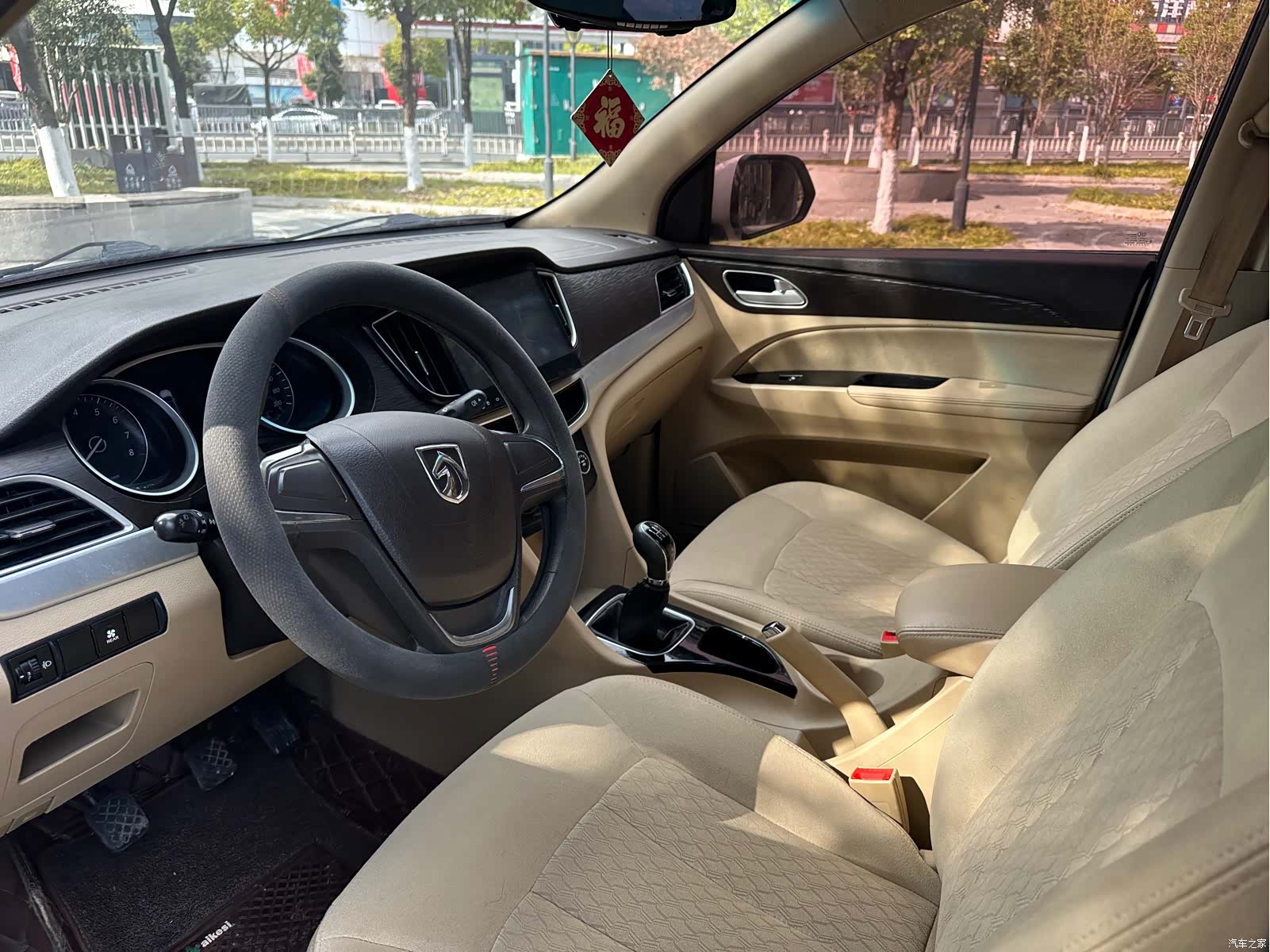 Wuling 730, 2018 17