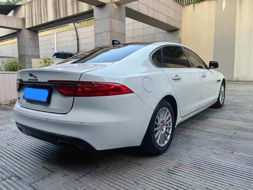 Jaguar XFL Jaguar XFL