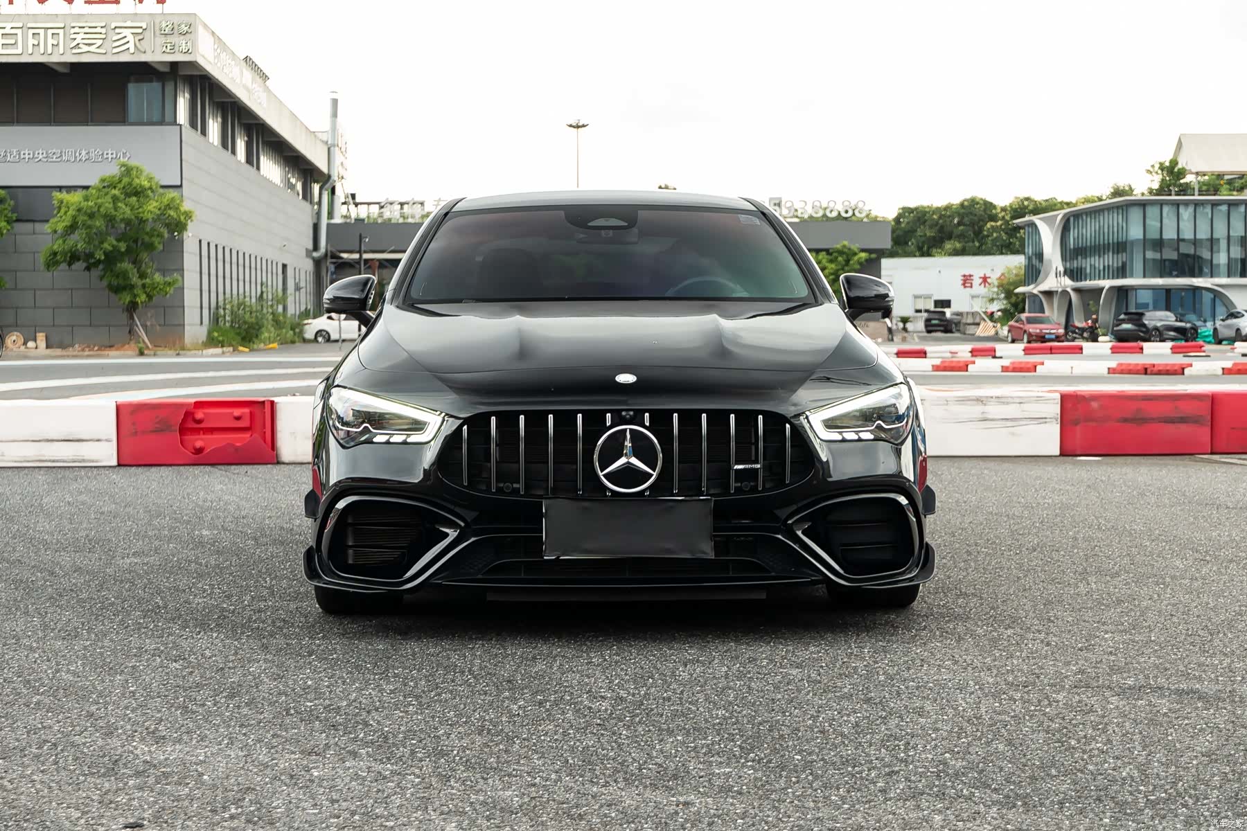Mercedes-Benz CLA, 2024 2