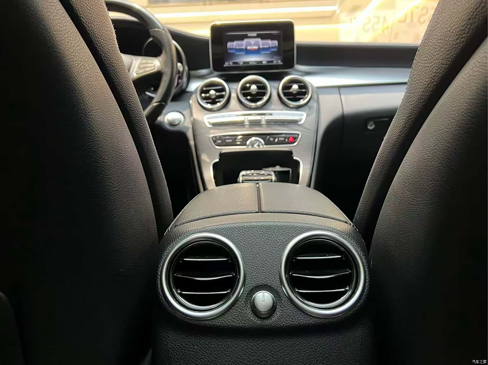 Mercedes-Benz C-Class, 2015 11