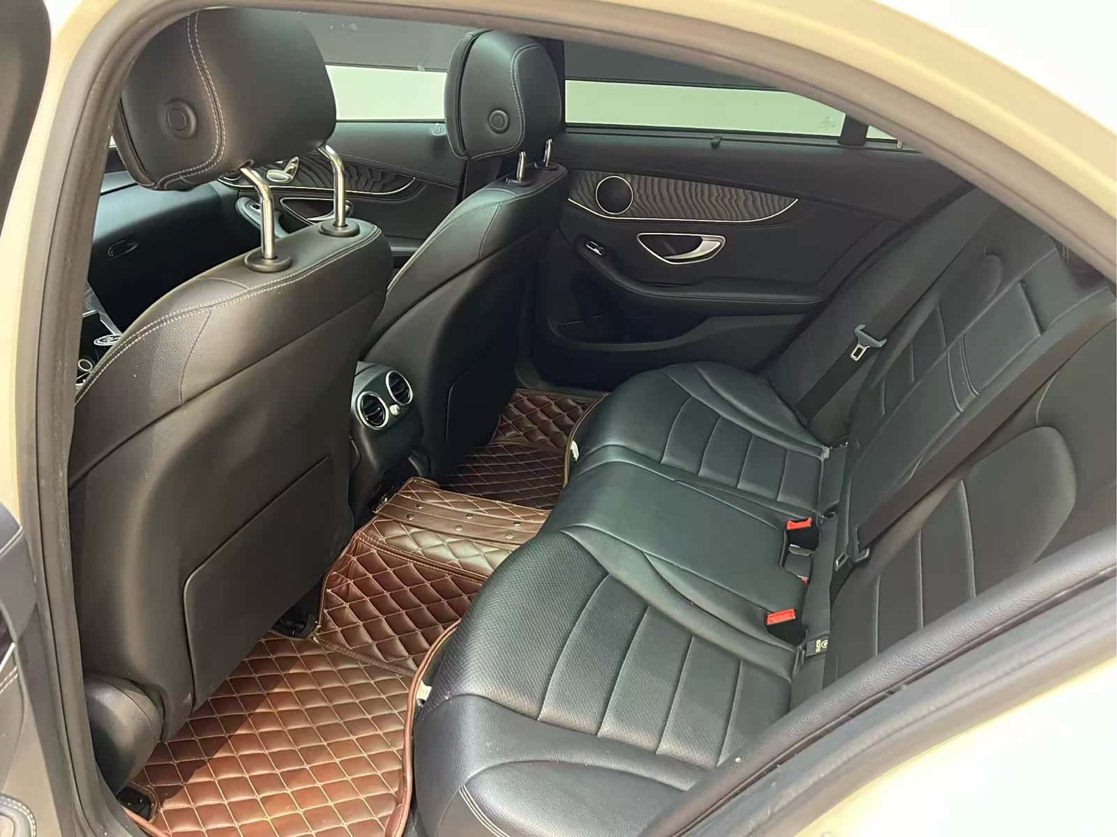 Mercedes-Benz C-Class, 2015 7