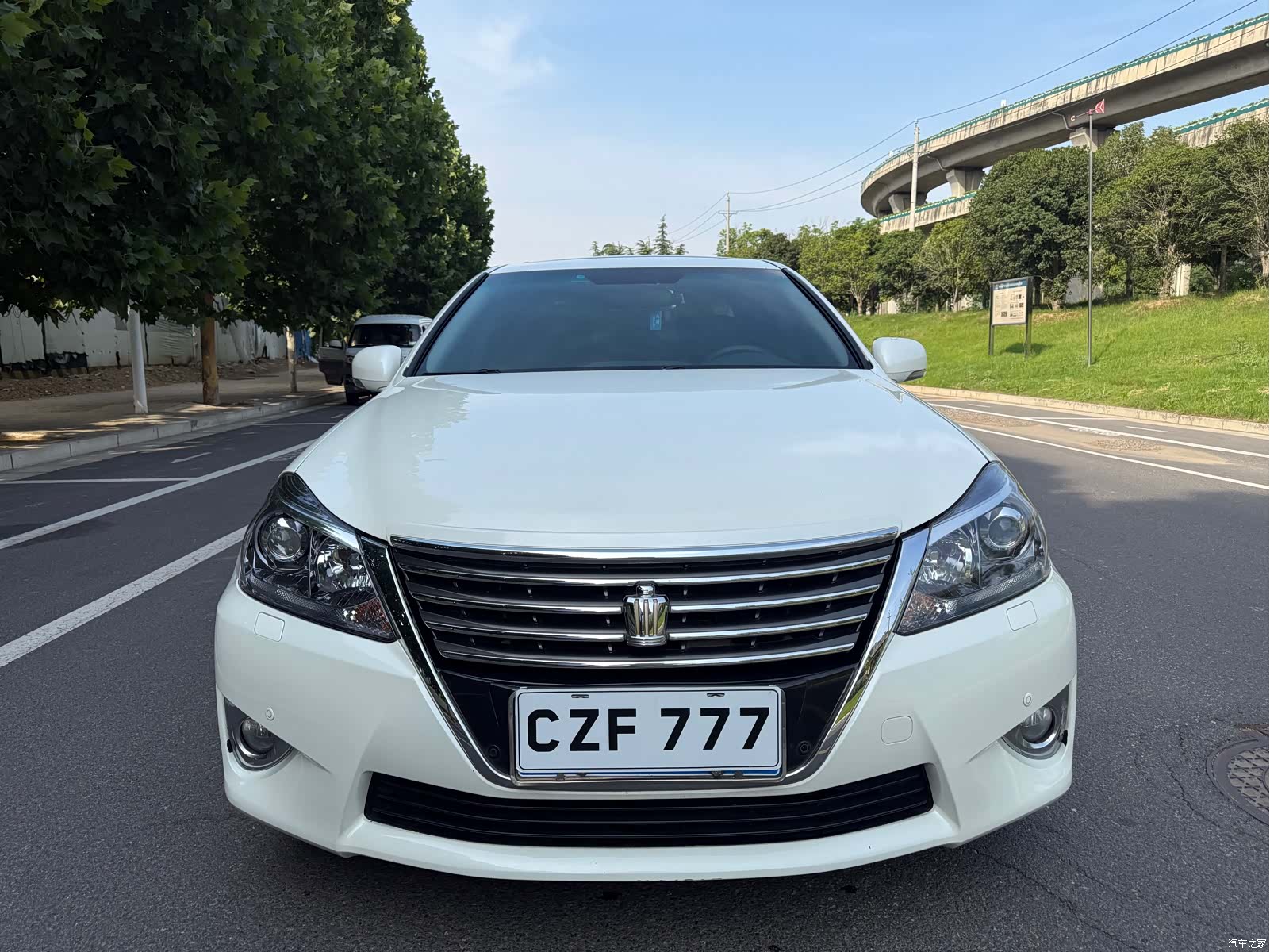 Toyota Crown, 2014 2