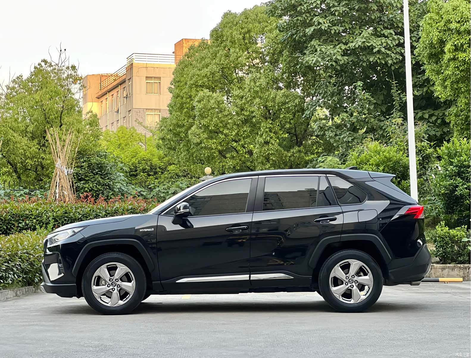 Toyota RAV4, 2020 15
