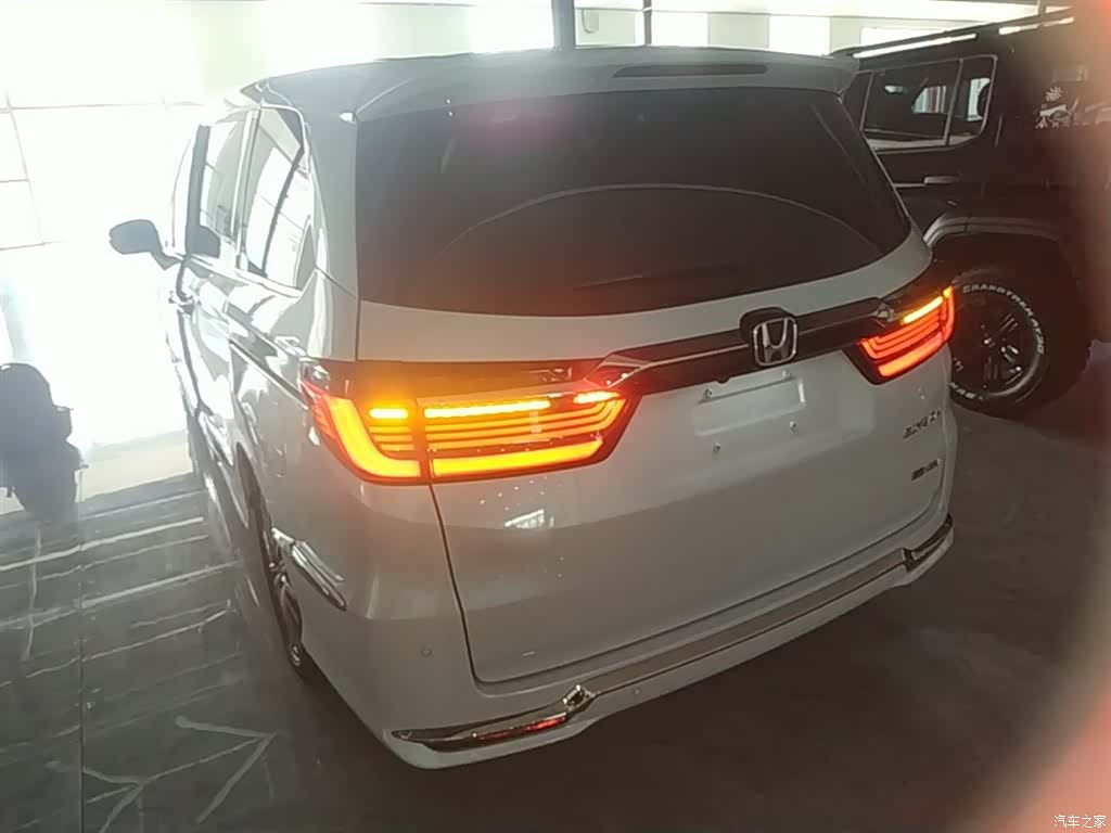 Honda Elysion, 2024 все фото