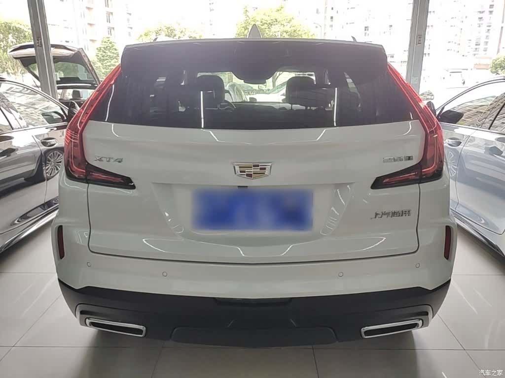 Cadillac XT4, 2025 6
