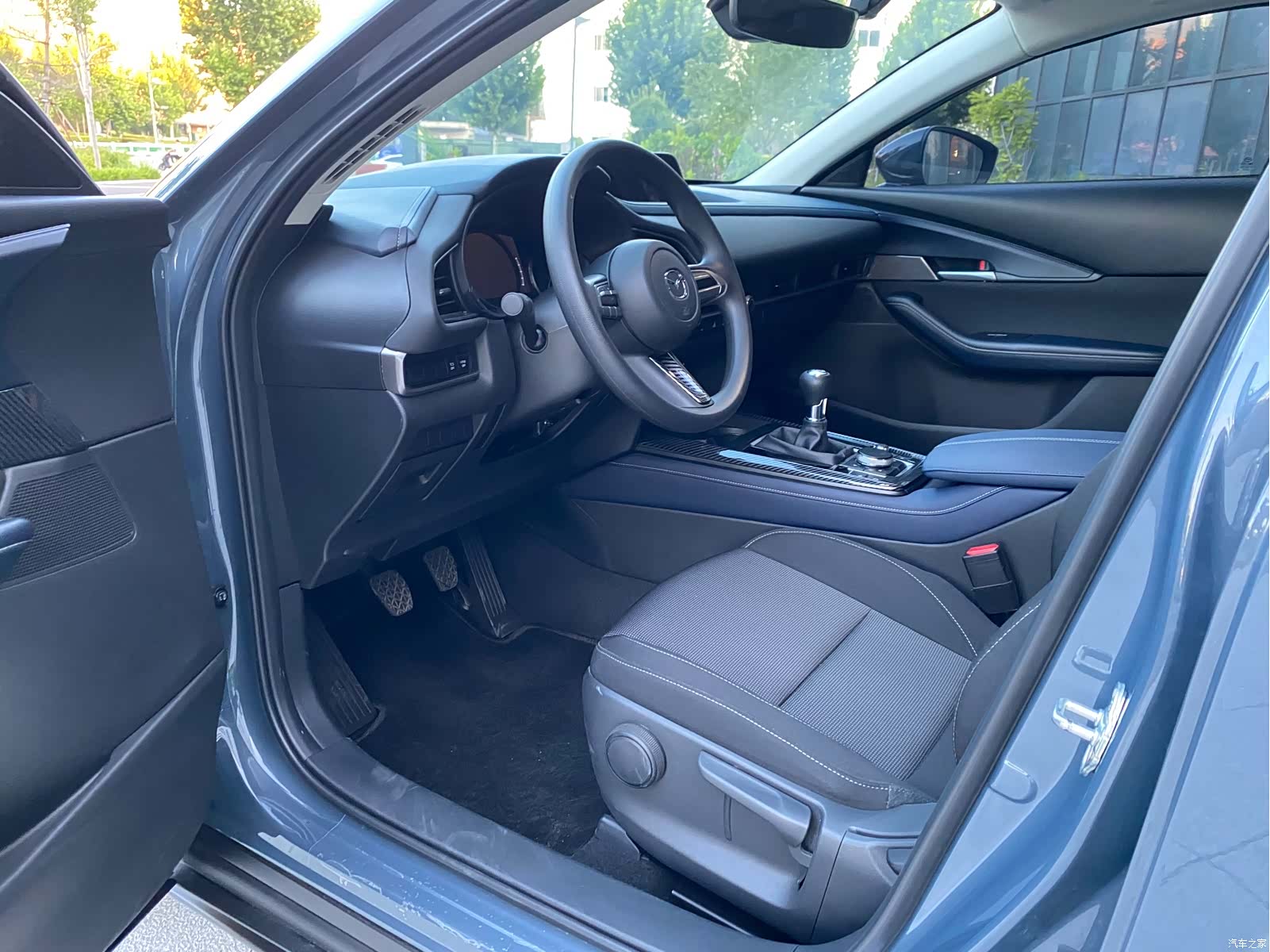 Mazda CX-30, 2023 4