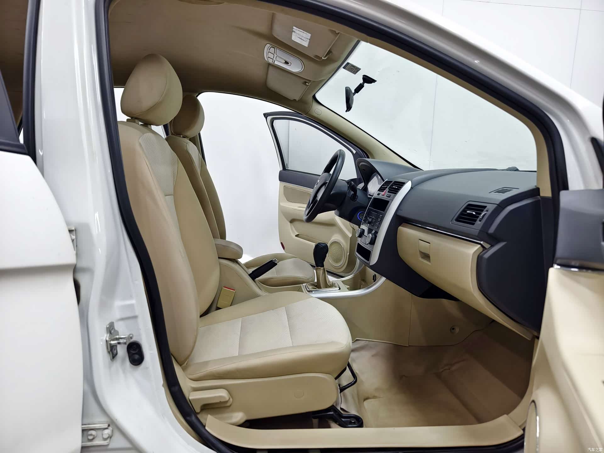 BAIC D20, 2016 13