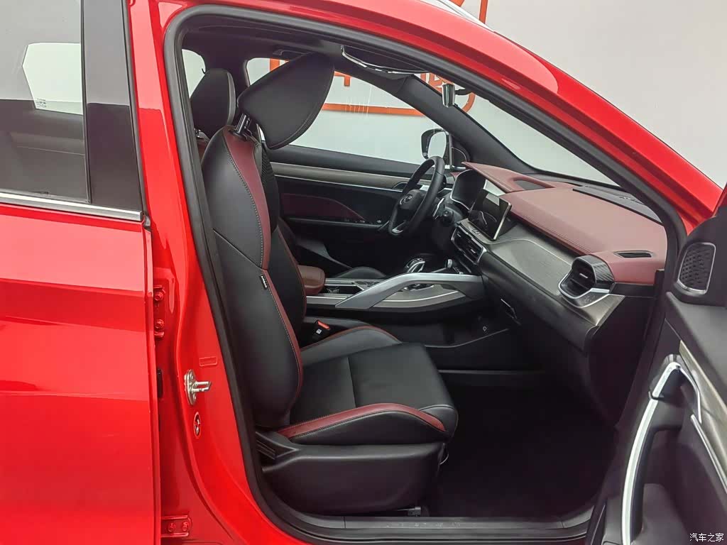Geely Coolray, 2019 23