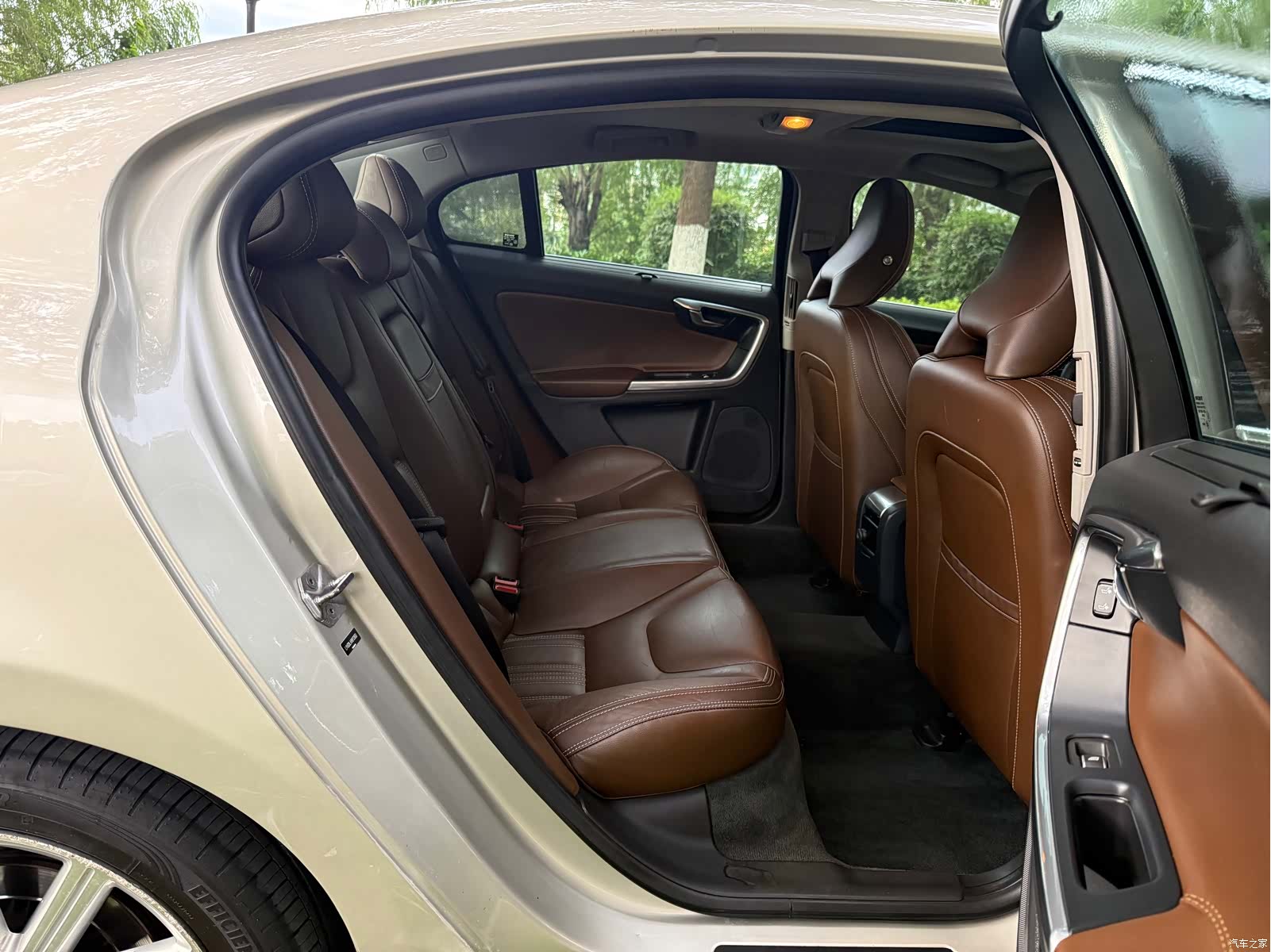 Volvo S60, 2016 29