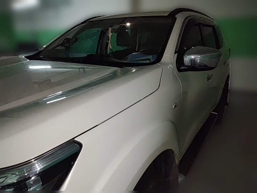Nissan Terra