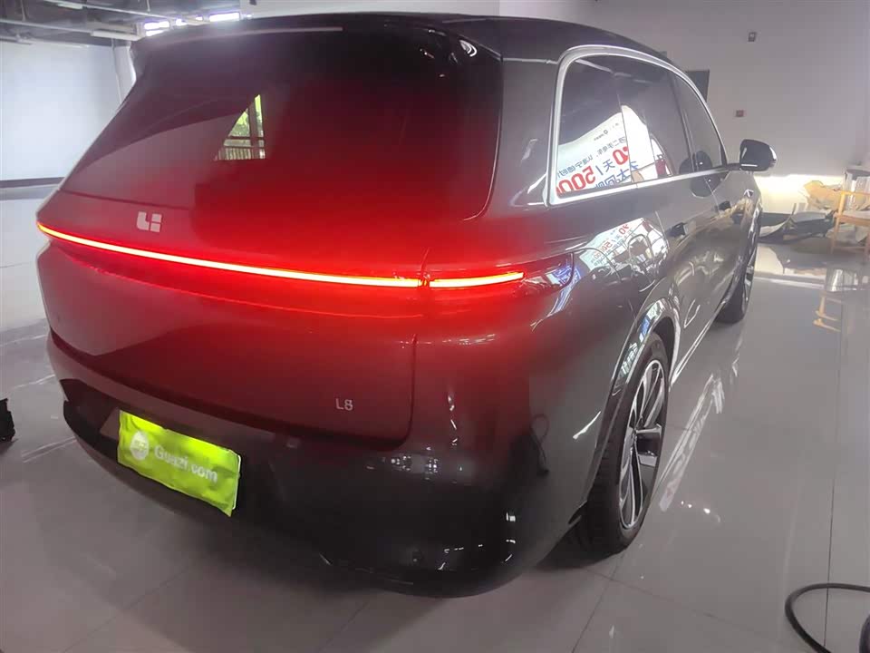 Li Auto Ideal L8