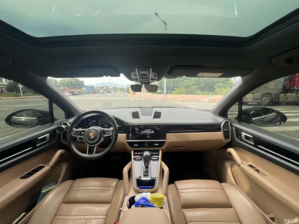 Porsche Cayenne, 2018 все фото