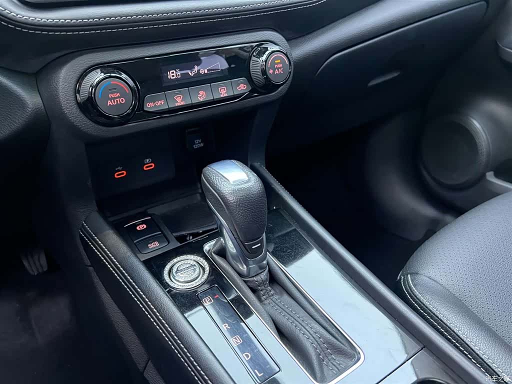 Nissan Kicks, 2023 12