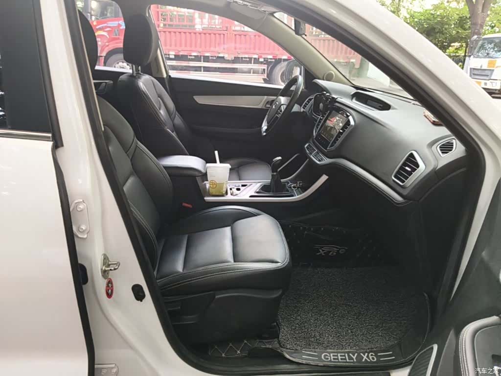 Geely X6, 2019 25