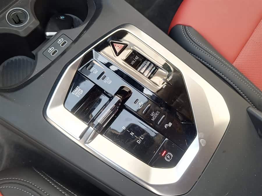 BMW 2 Series 2025, фото 11