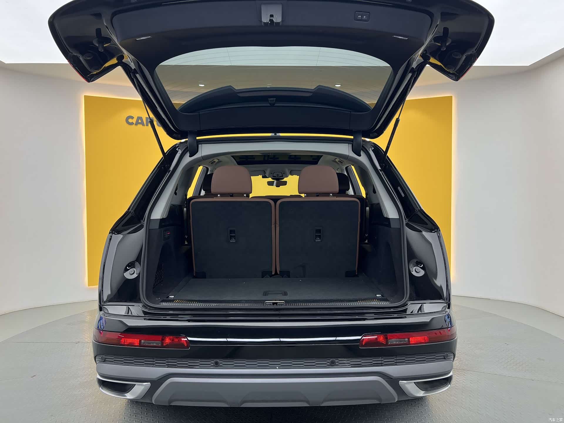 Audi Q7, 2023 29