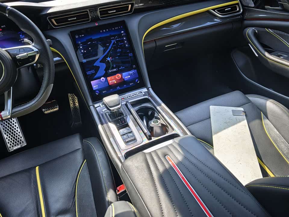 Hongqi H6