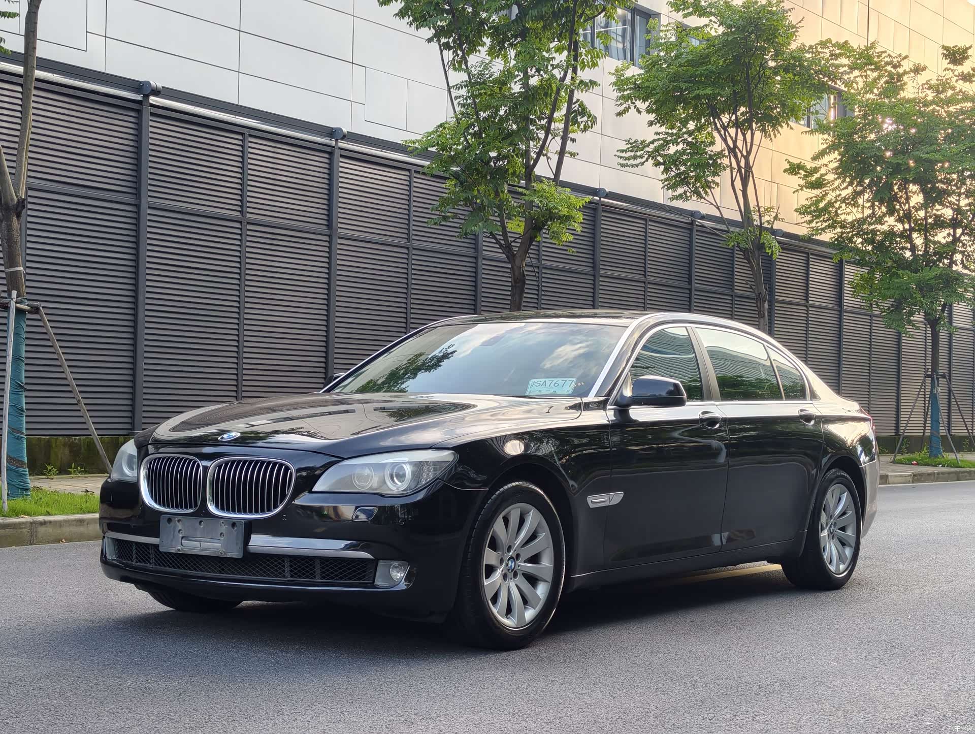 BMW 7 Series, 2011 1