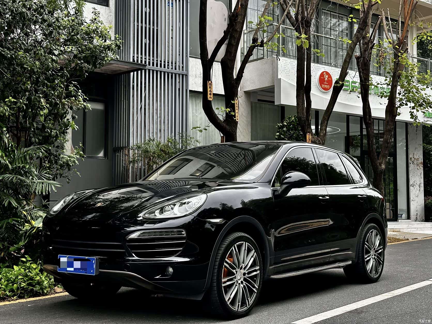 Porsche Cayenne, 2011 1