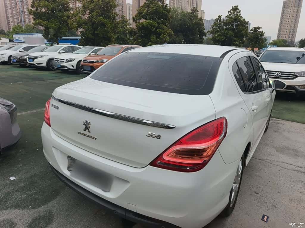 Peugeot 308, 2014 все фото
