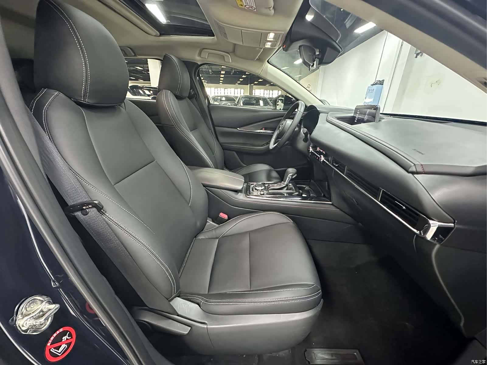 Mazda CX-30, 2022 22