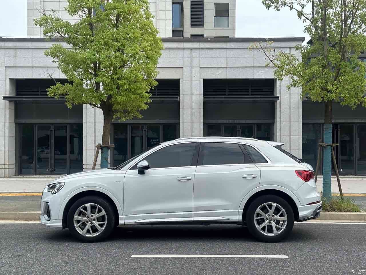 Audi Q3, 2019 3