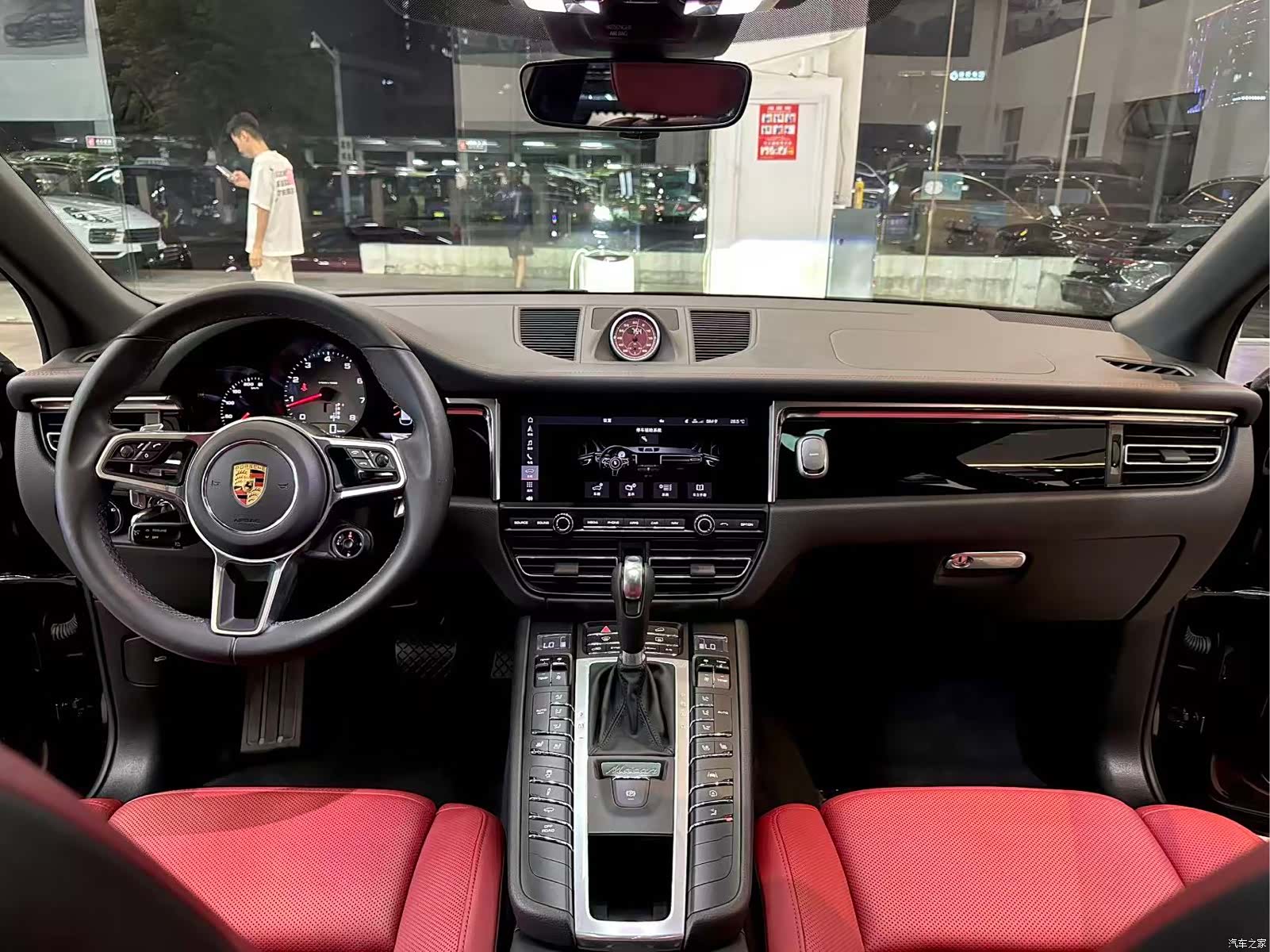 Porsche Macan, 2021 8