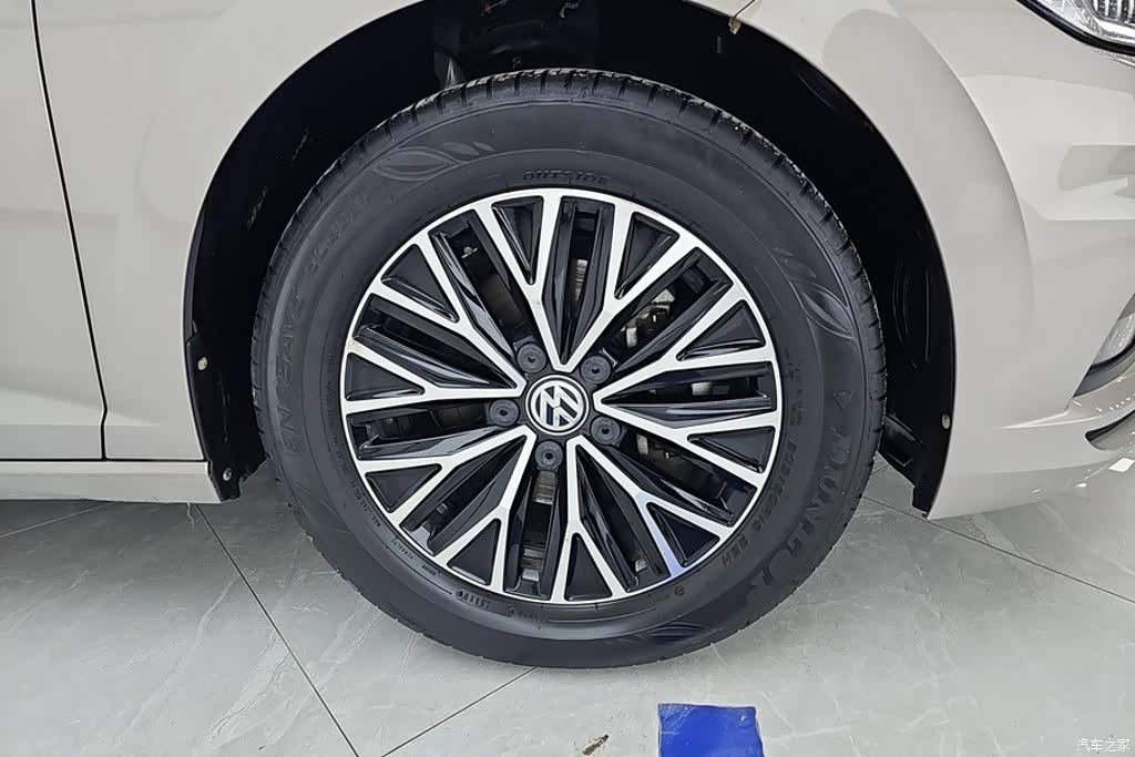 Volkswagen Sagitar, 2020 6