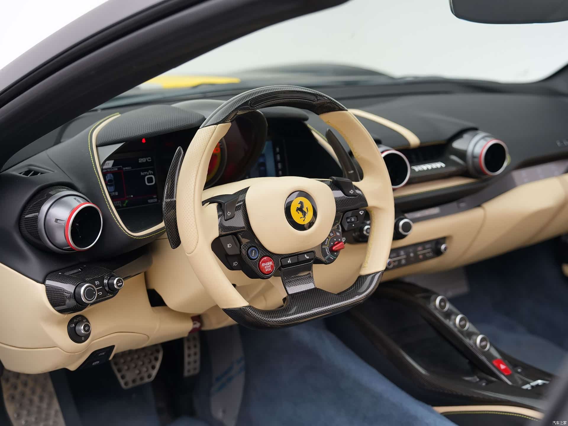 Ferrari 812, 2022 11