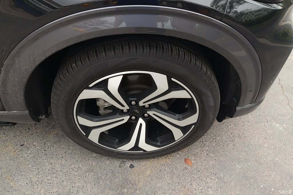 Ford Explorer, 2023 6