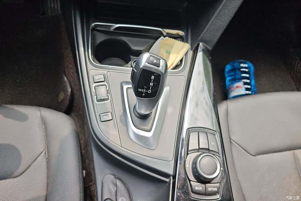 BMW 3 Series, 2016 16
