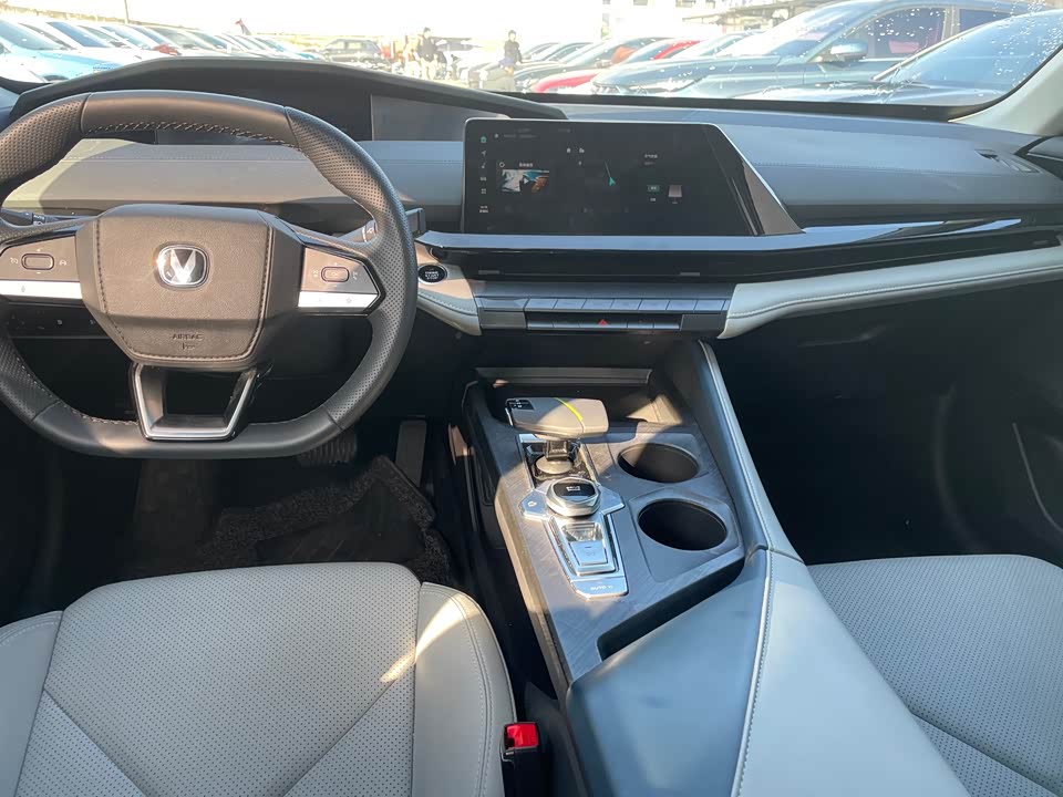 Changan UNI-V Smart iDD