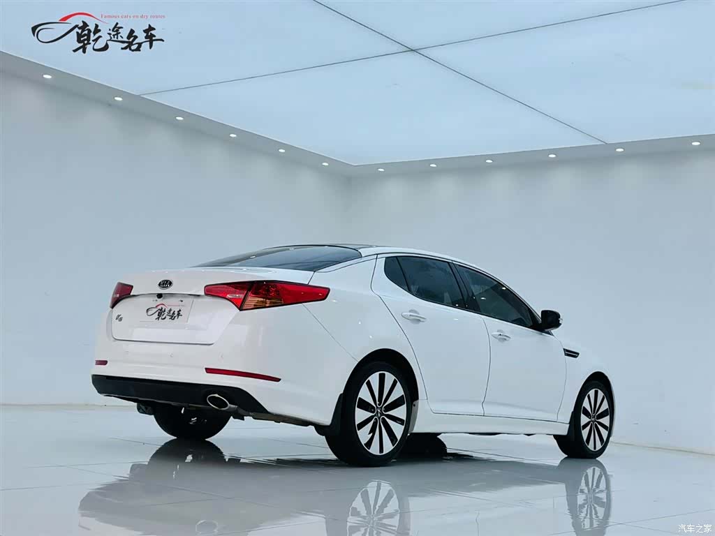 Kia K5, 2011 7