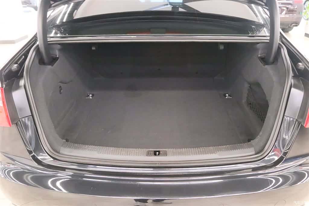 Audi A6L, 2014 18