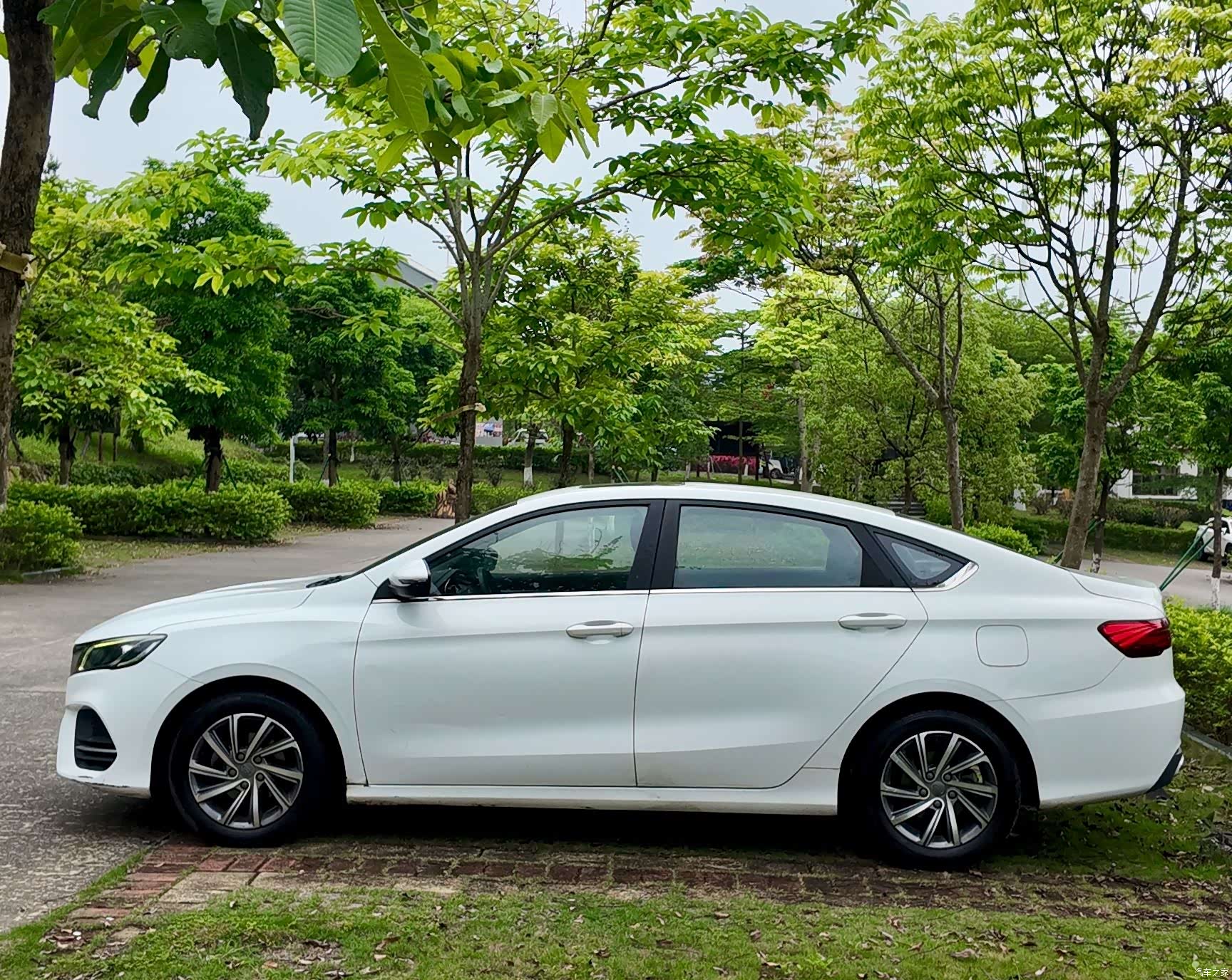 Geely Binray, 2020 4