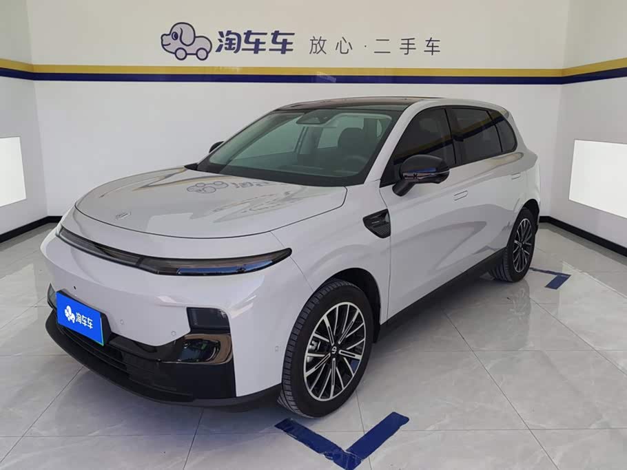 Leapmotor B10
