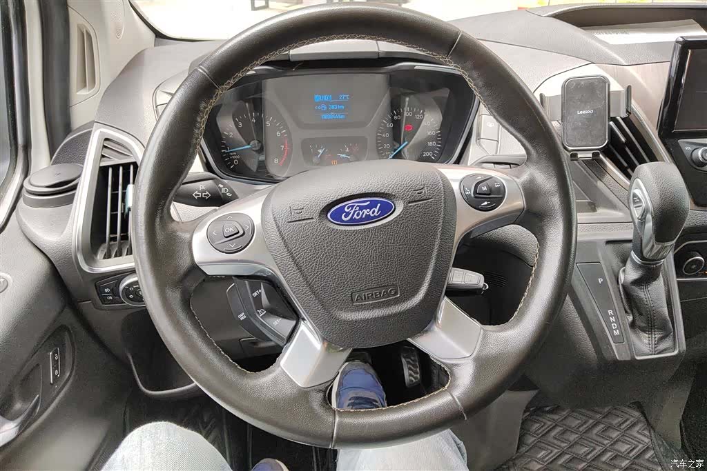 Ford Tourneo, 2019 15