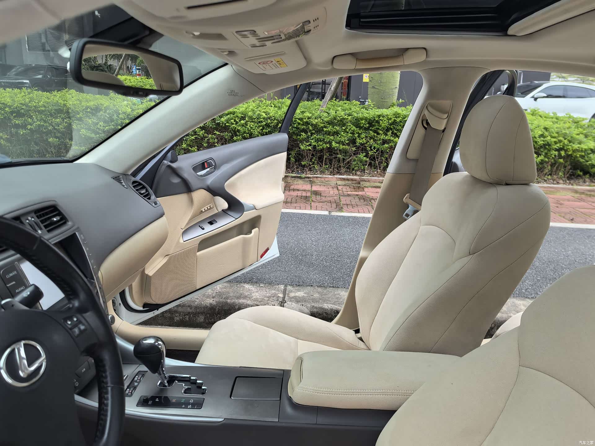 Lexus IS, 2010 16