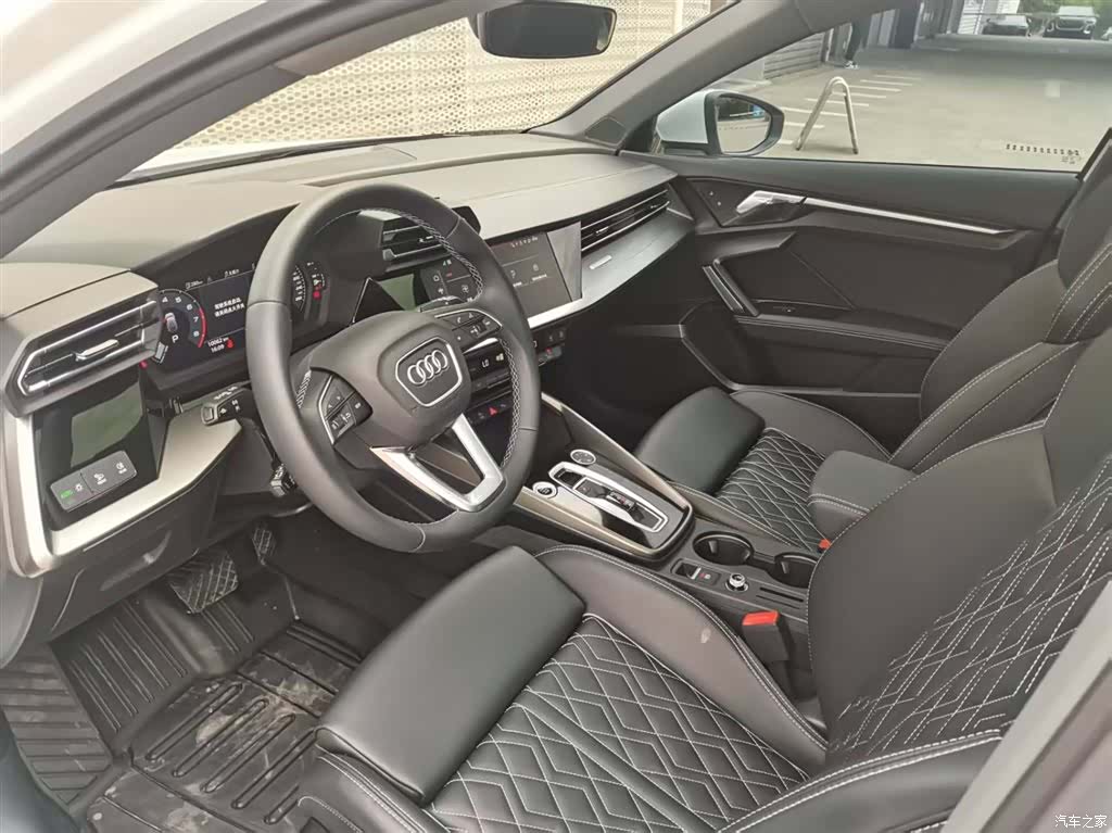 Audi Flying Spur, 2026 21