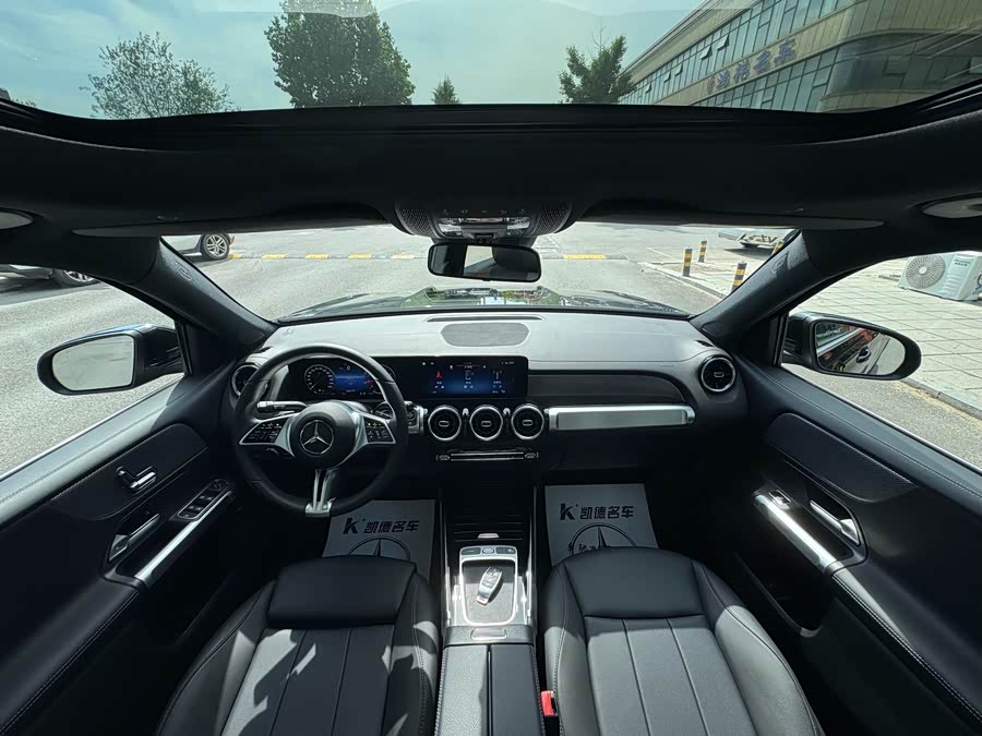 Mercedes-Benz GLB 2026, фото 5