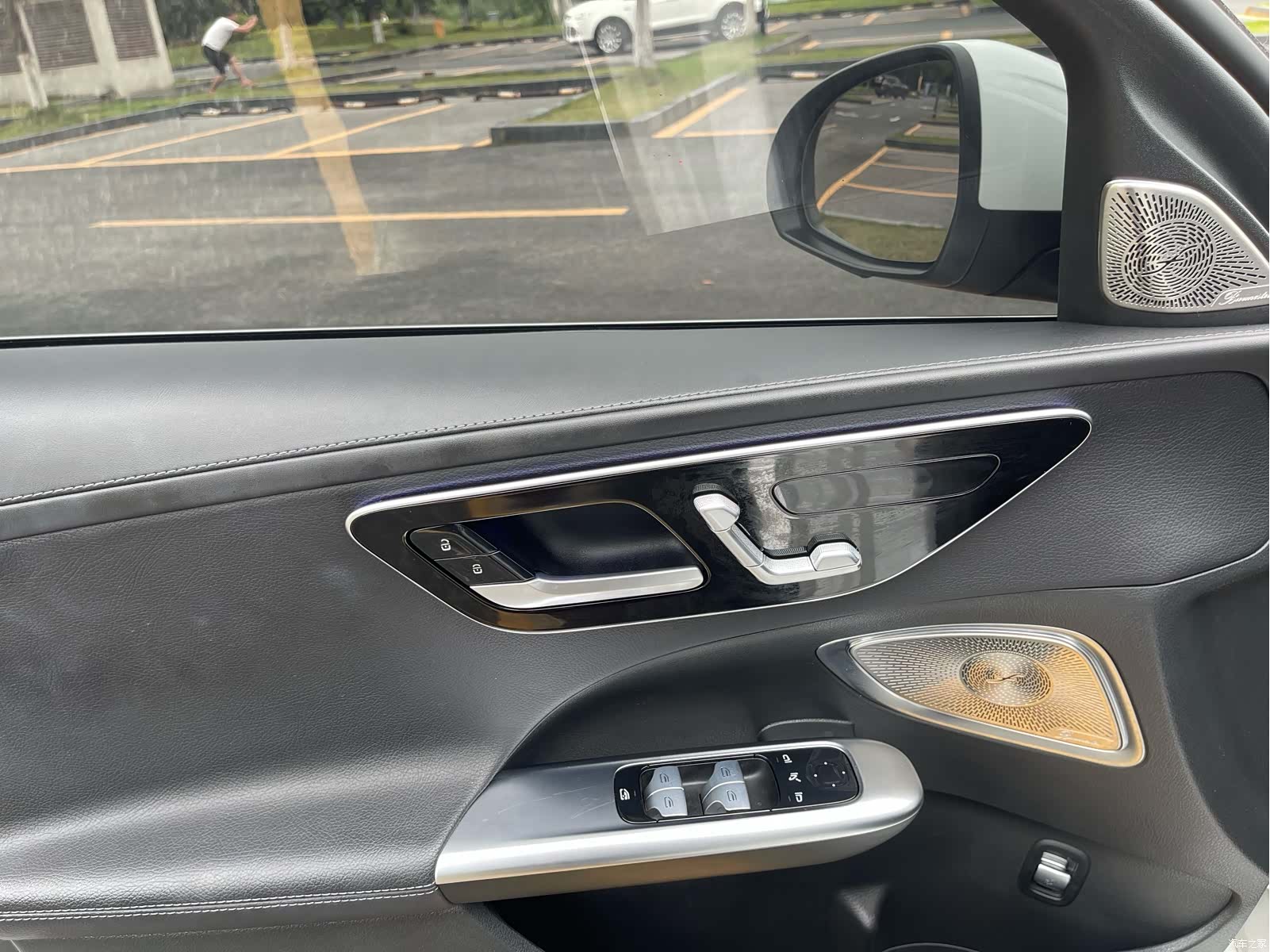 Mercedes-Benz C-Class, 2023 13