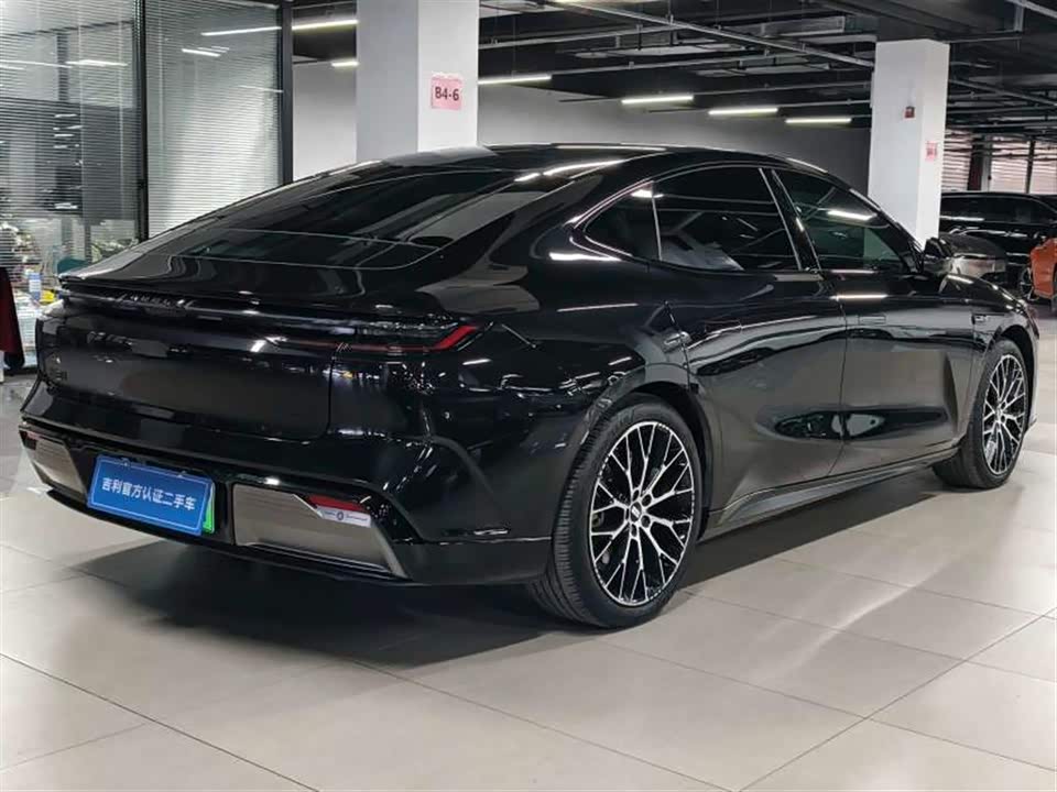 Geely Galaxy Galaxy E8