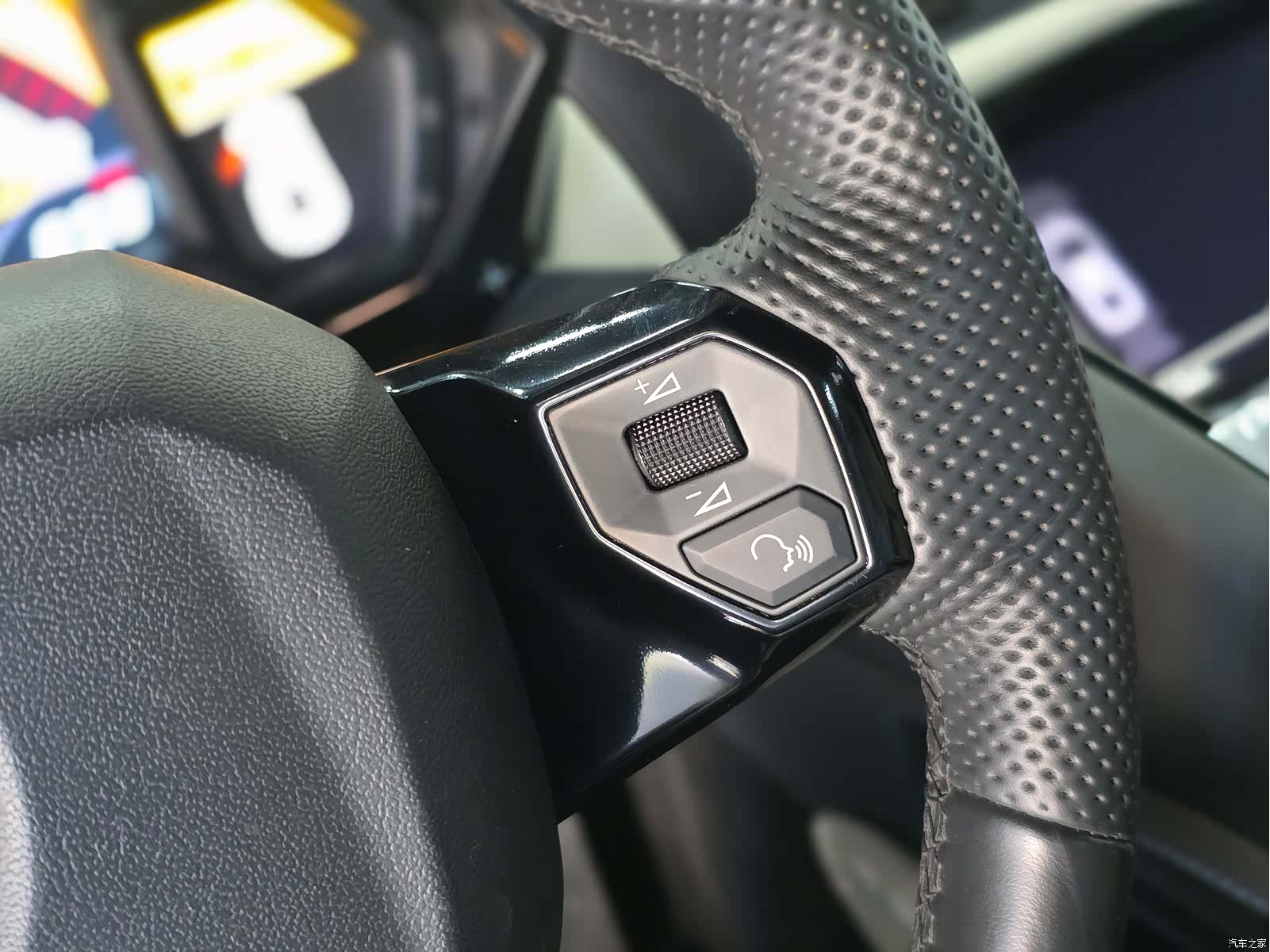 Lamborghini Aventador, 2012 10