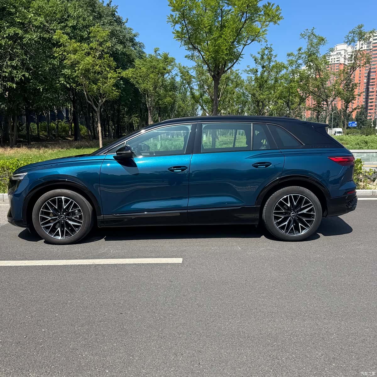 Audi Q5 e-tron, 2023 3