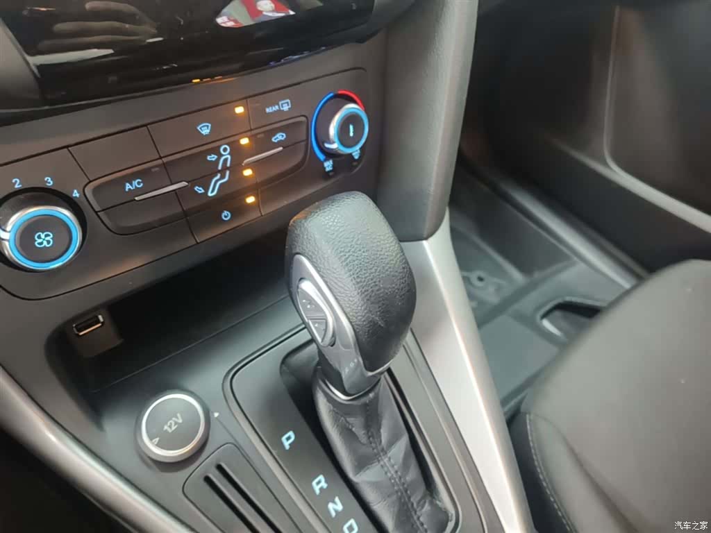 Ford Focus, 2019 14