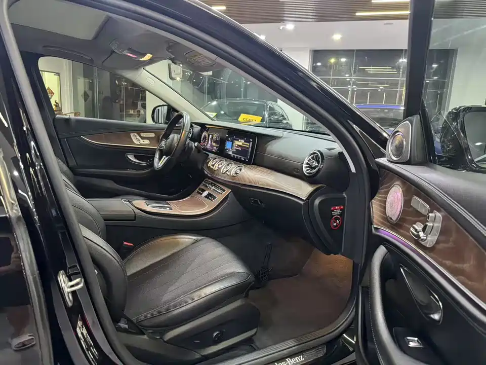 Mercedes-Benz E-class Mercedes-Benz E-class