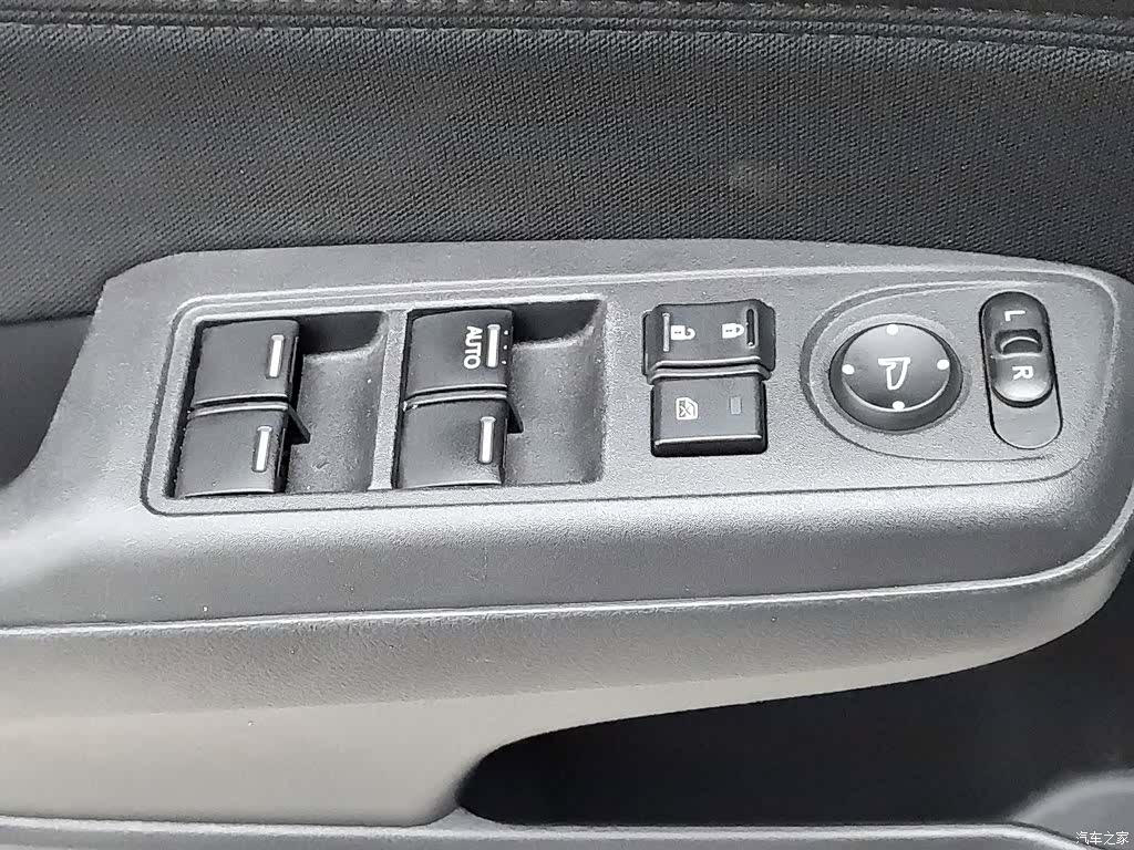 Honda Jade, 2018 9