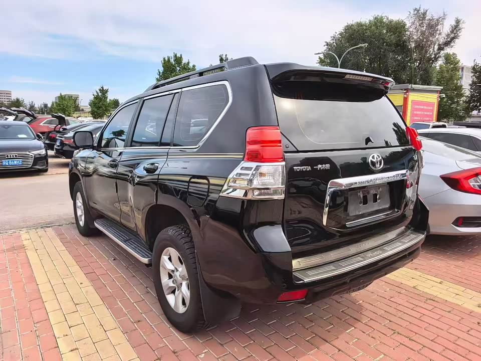 Toyota Prado