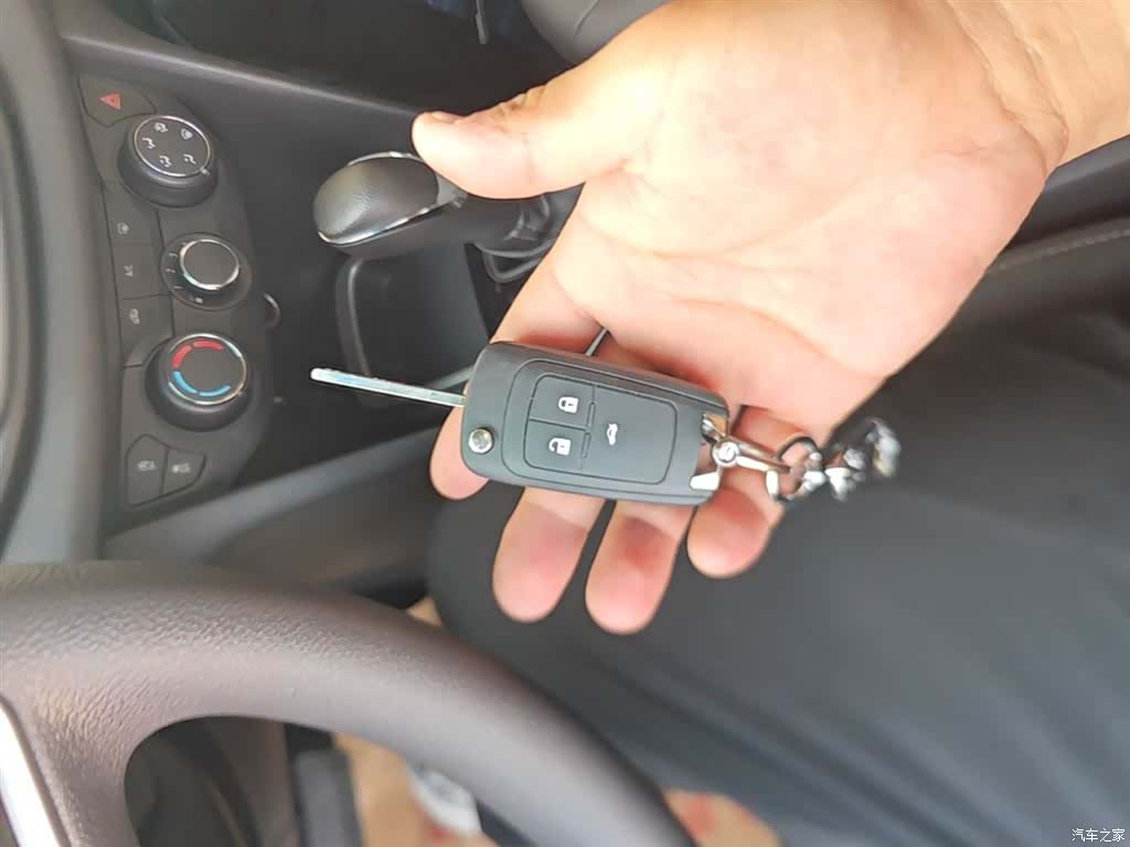 Chevrolet 320, 2019 9